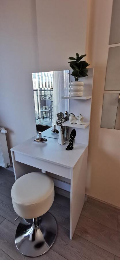 Comfort Apartment Pawia Street - Free Parking !!! คราคูฟ ภายนอก รูปภาพ